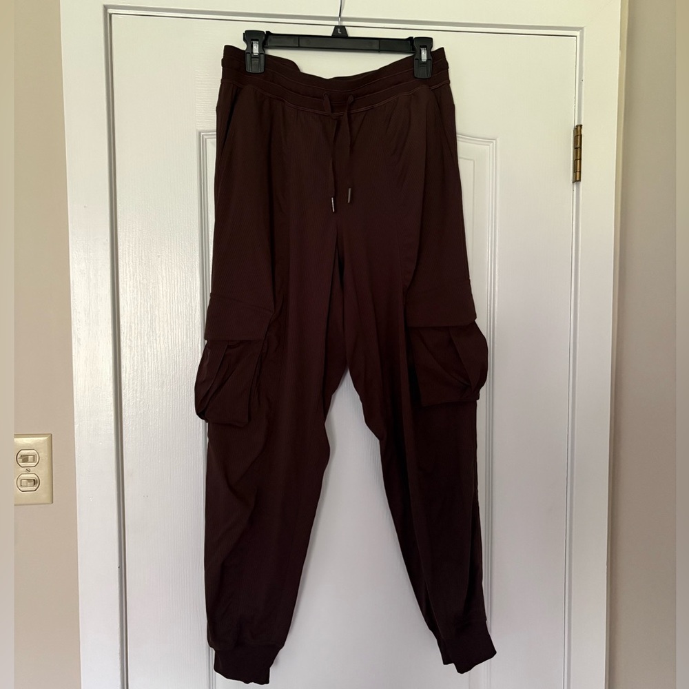 lululemon athletica Espresso Dance Studio Relaxed Fit Mid rise cargo jogger